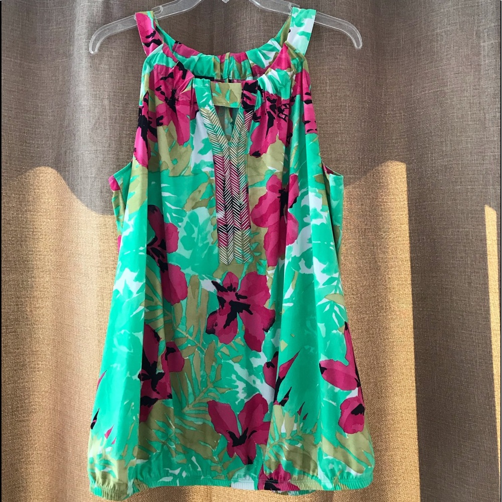NWOT. BUBBLE TOP
